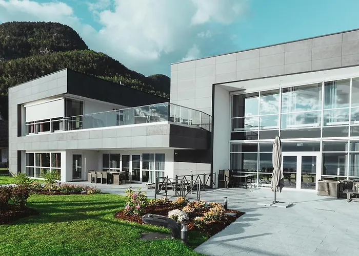 Hardanger House Hotel *